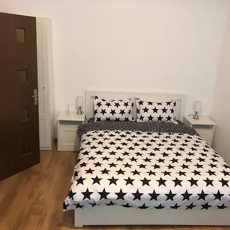 Poppys Apartment Arad Exterior foto